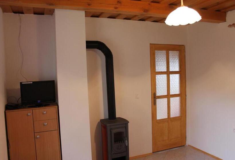 بنسيون Orbán Porta