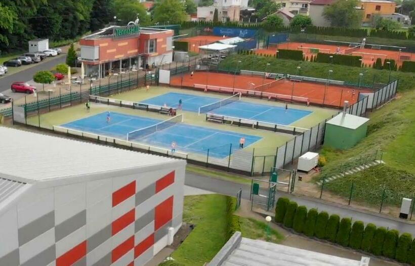 بنسيون Tennishill Havířov