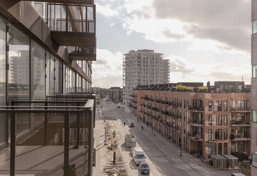 هتل The Pier Apartments By Daniel&jacob S