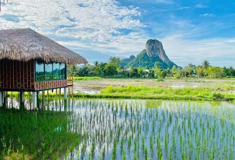 هتل Lanna Homestay