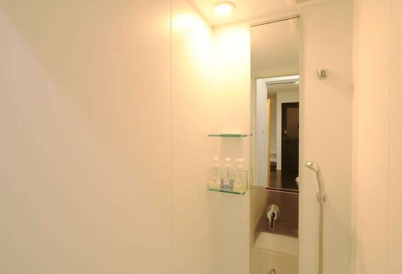 هتل Tips Hostel
