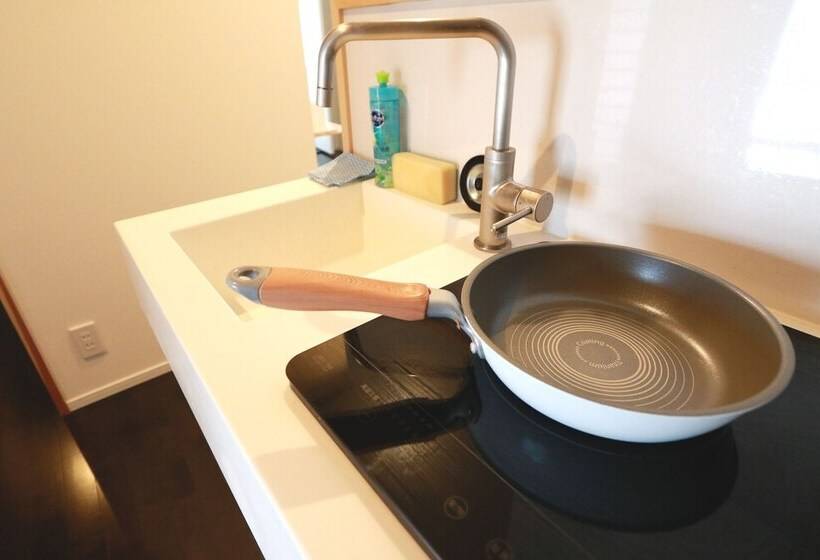 هتل Tips Hostel