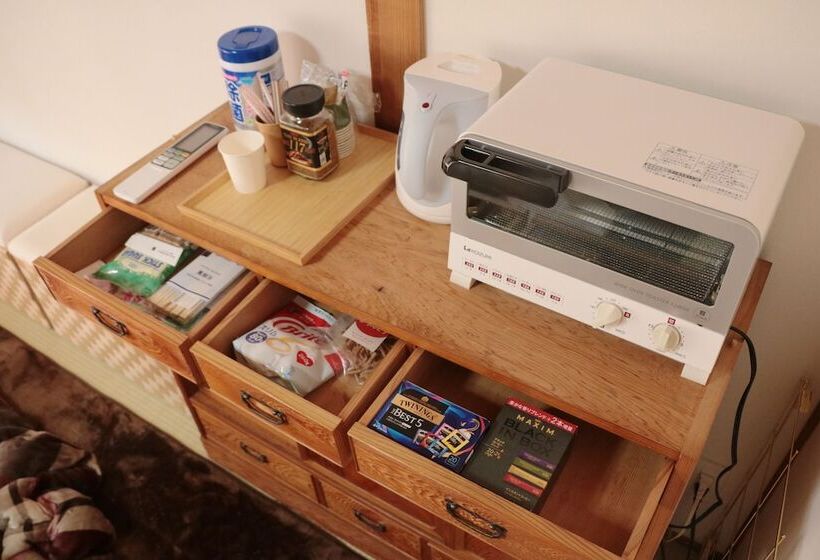 هتل Tips Hostel