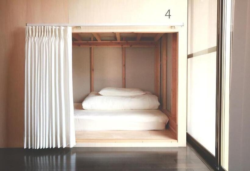 هتل Tips Hostel