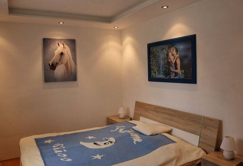 ホテル Zur Alpenruhe