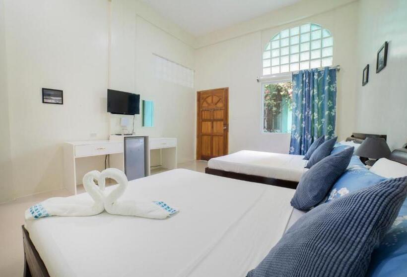 בית מלון כפרי Shorebreak Boracay Resort