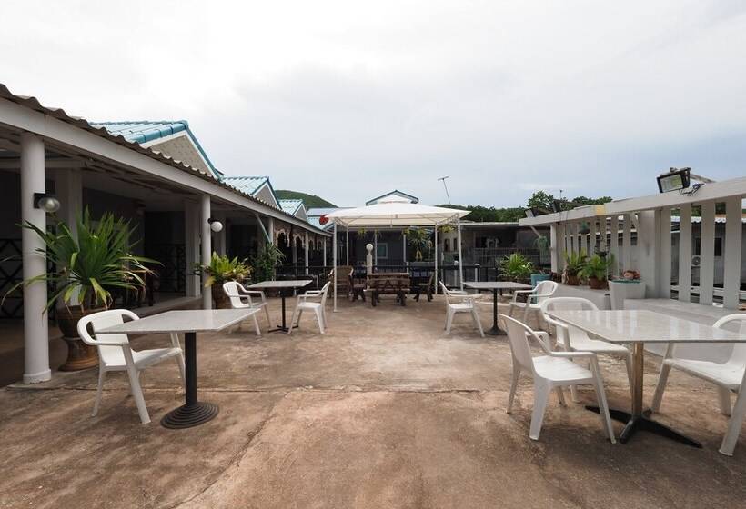 هتل Chidlom Resort By Oyo Rooms