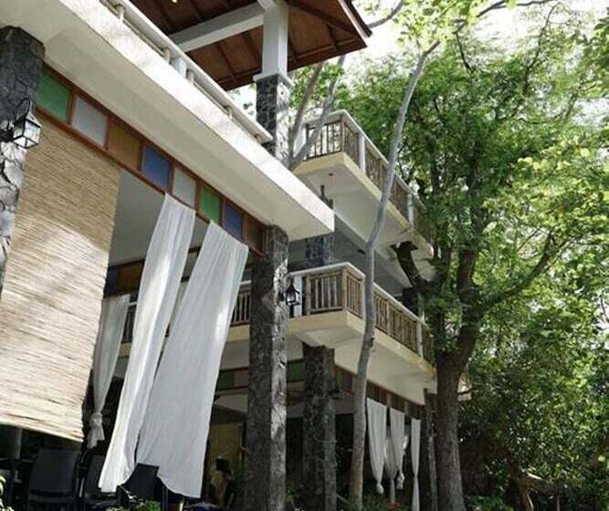 酒店 La Luz Beach Resort