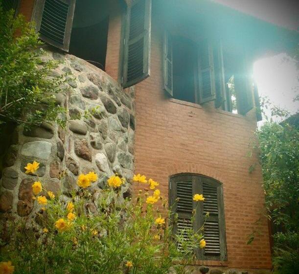 هتل Little Eden Guesthouse