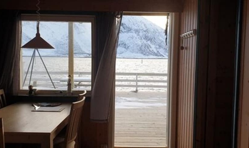 בית מלון כפרי Lydersen Rorbuer Hostel And Apartments Kvalvika And Rytten
