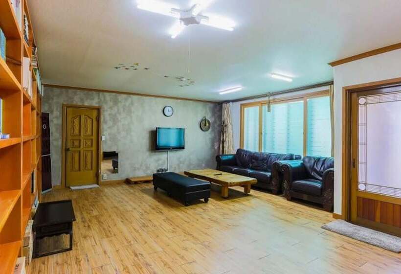 هتل Byeokdosan Hwangtobonga Pension