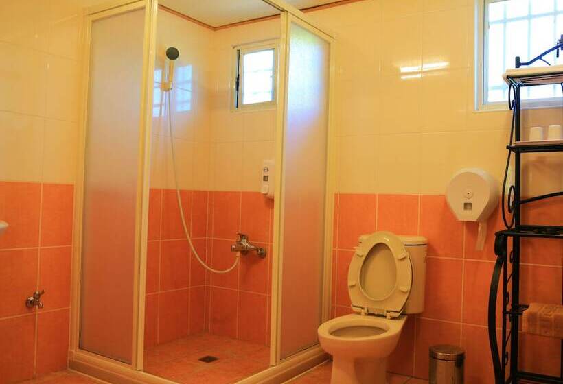 هتل 嘉義竹崎白樹腳驛棧萬坪生態包棟烤肉親子民宿