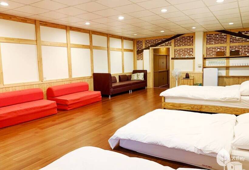 هتل 嘉義竹崎白樹腳驛棧萬坪生態包棟烤肉親子民宿