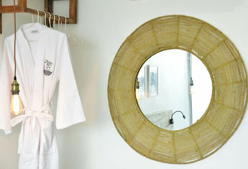 هتل Jara Beach Resort