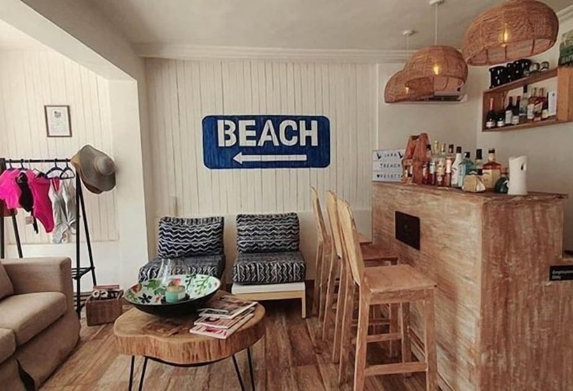 هتل Jara Beach Resort