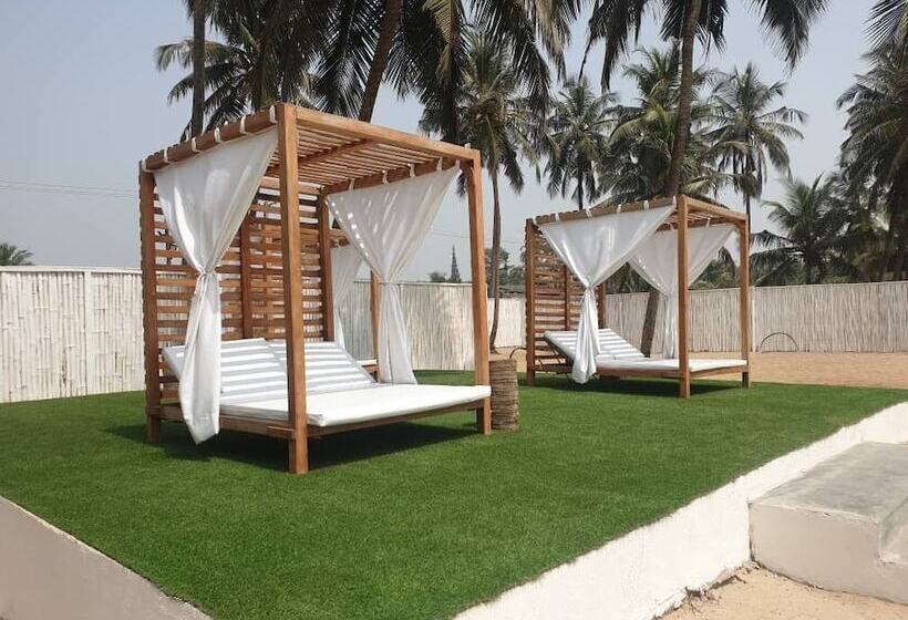 هتل Jara Beach Resort