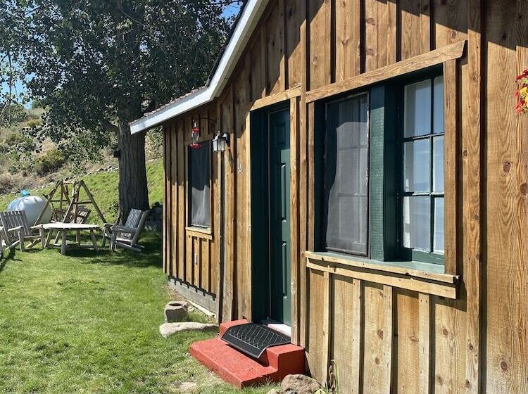 호텔 Tioga Lodge At Mono Lake