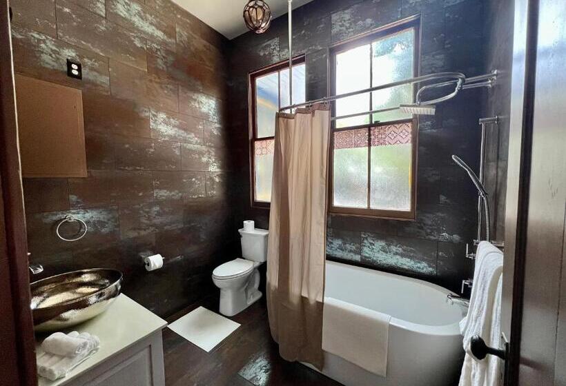 1001 Nights Historic Bed And Breakfast Adults Only