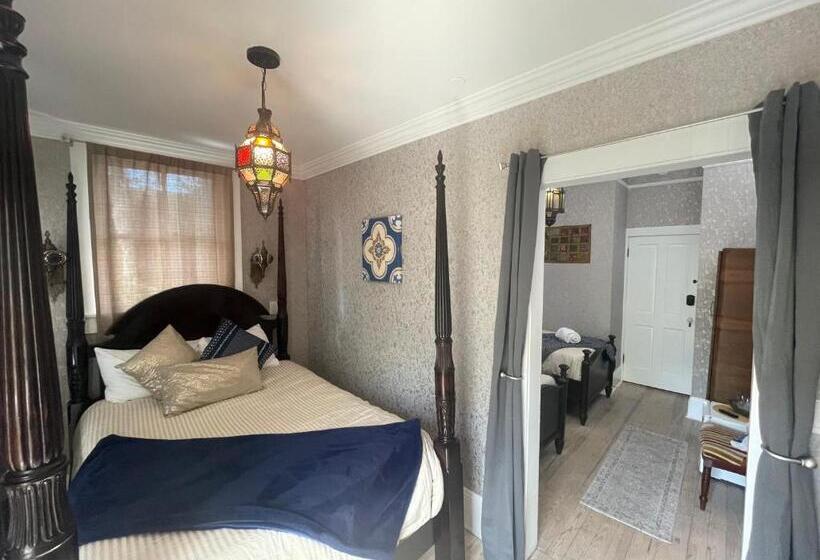 1001 Nights Historic Bed And Breakfast Adults Only