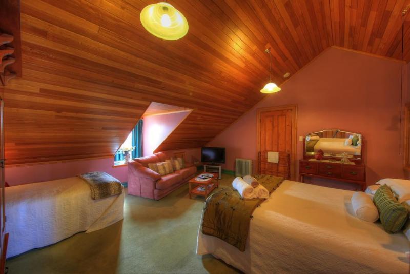 مبيت وإفطار Hanlon Guest House