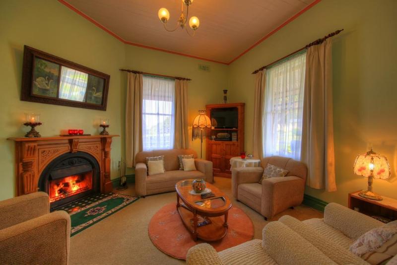 مبيت وإفطار Hanlon Guest House