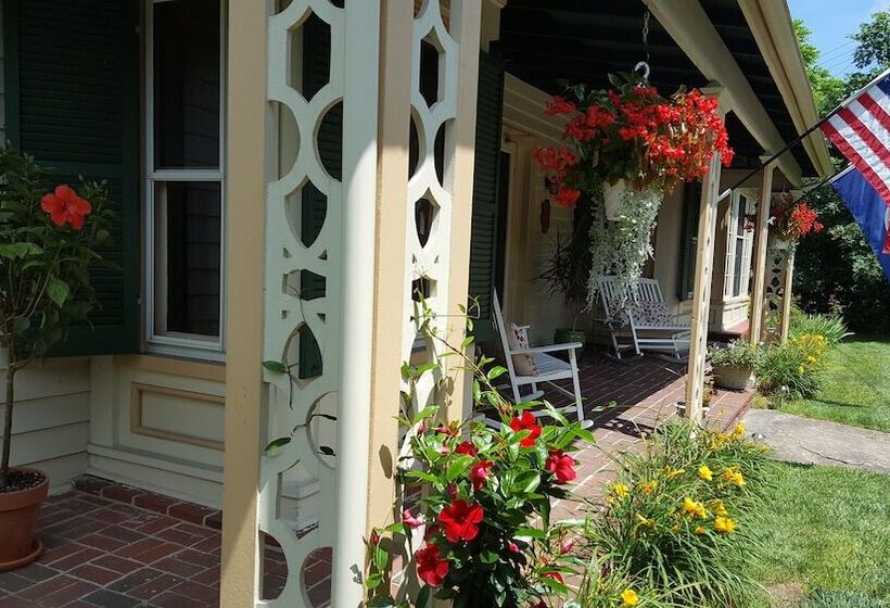 住宿加早餐  Hummingbird Inn