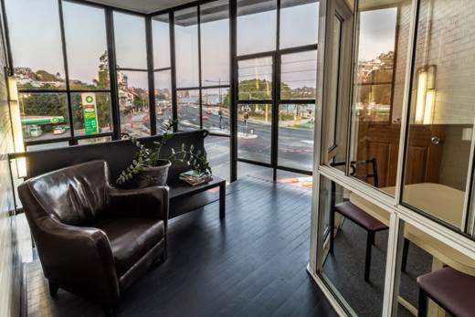 צימר Kingsford Riverside Inn