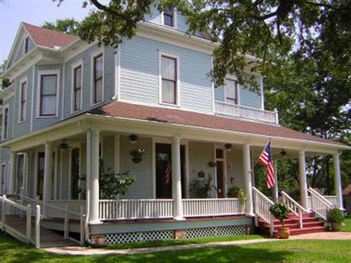 مبيت وإفطار The Booker Lewis House