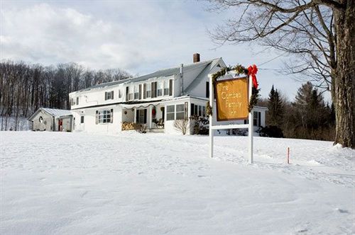 Bed and Breakfast The Combes Family Inn