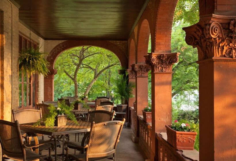Vrooman Mansion B&b