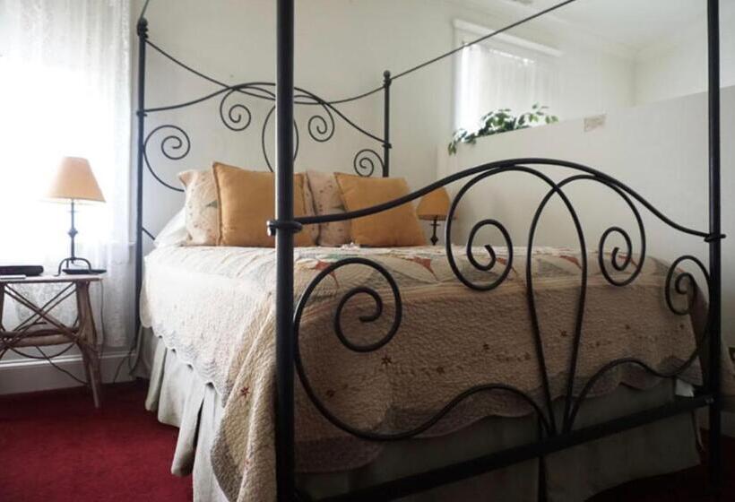 צימר The Currier Inn