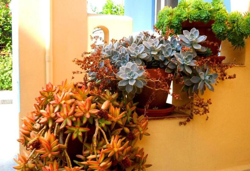 هتل Papafotis Apartments & Suites