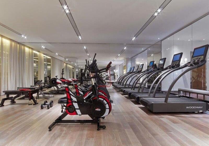 Fotos del hotel Baccarat Hotel And Residences New York:  9