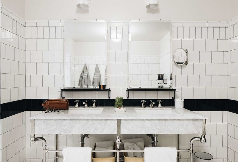 هتل Chicago Athletic Association, Part Of Hyatt