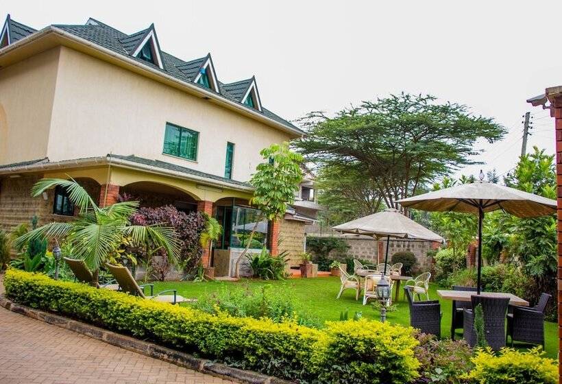 هتل Karen Inn And Suites