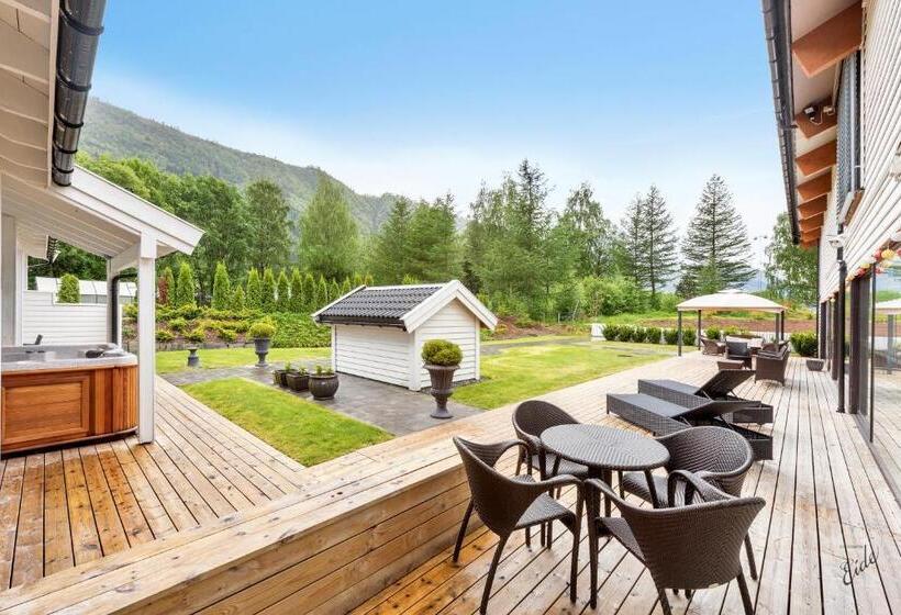 Nordfjord Hotell