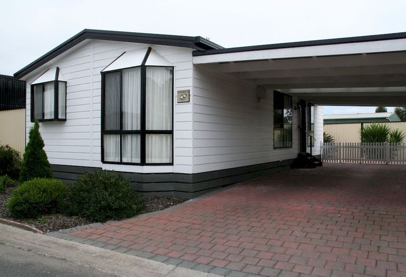 בית מלון כפרי Big4 Traralgon Park Lane Holiday Park