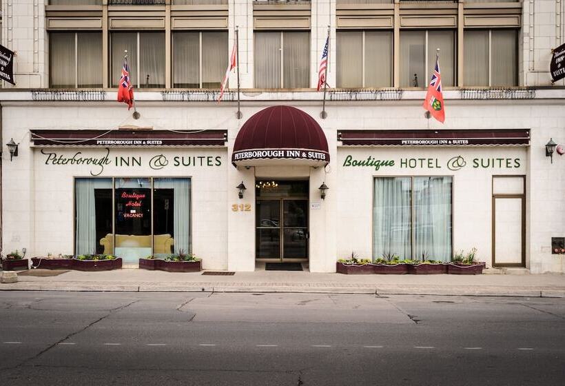 Отель Peterborough Inn & Suites