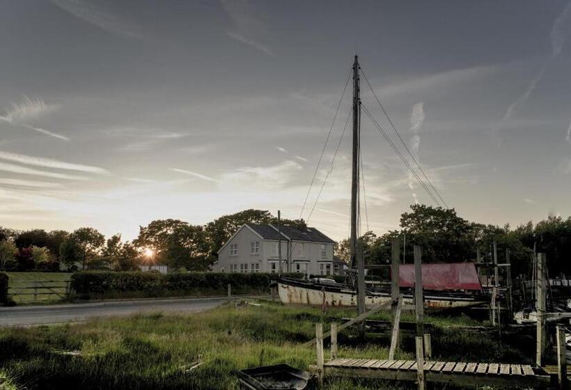 Fotos del hotel Shard Riverside:  2