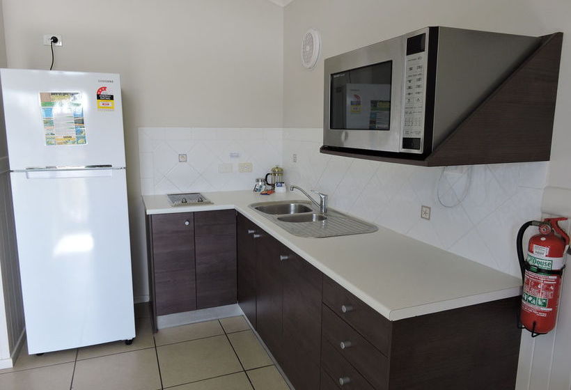 فندق Apartment 3 Surfside