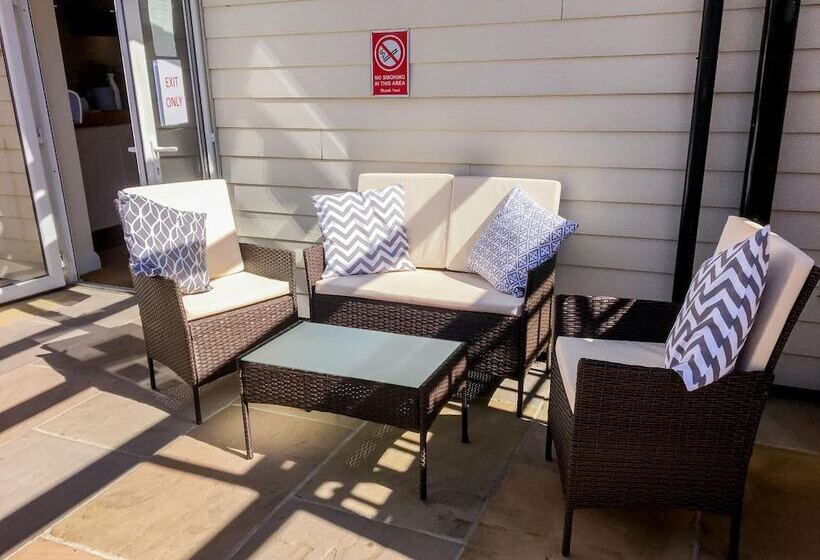 בית מלון כפרי The Angel