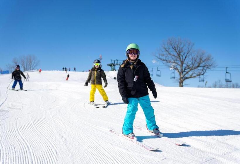 هتل Timber Ridge Lodge And Waterpark