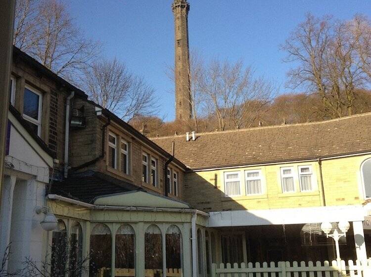 هتل Tower House