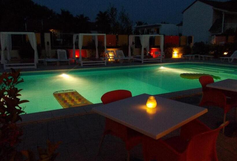 Antony S Complex