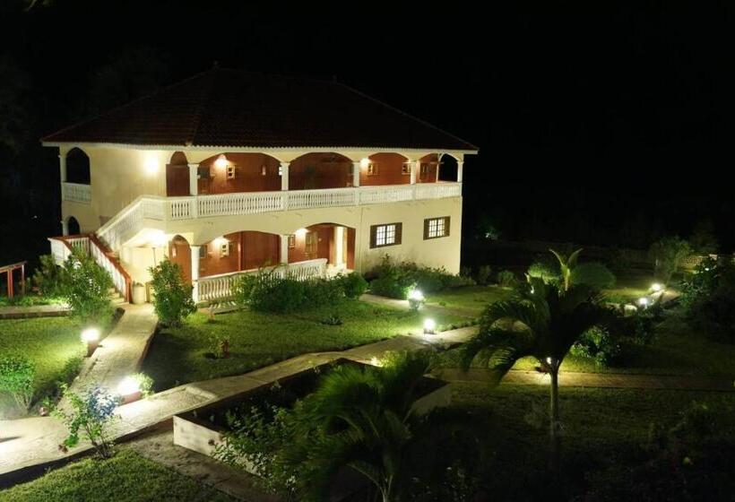 Fotos del hotel Lemon Creek Hotel Resort:  6