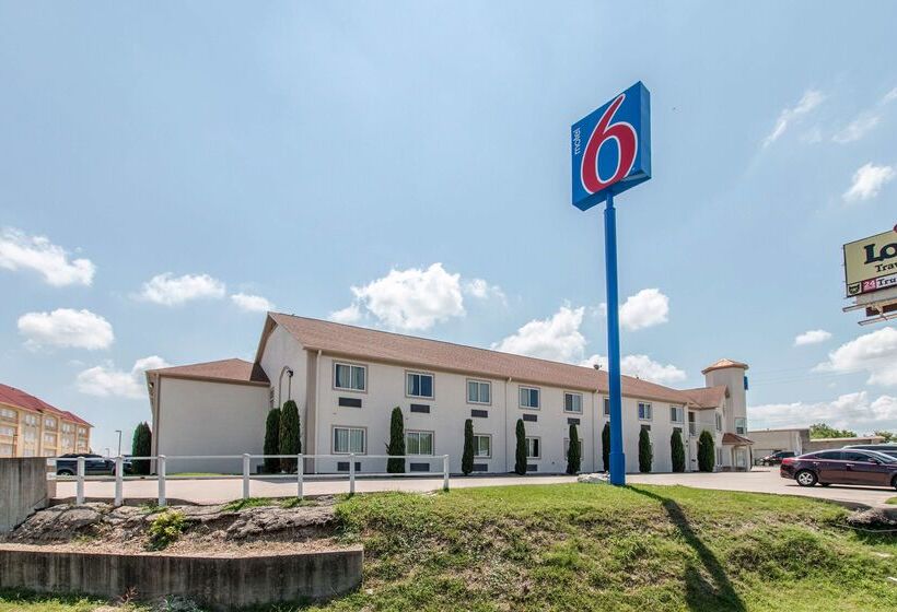 Motel 6hutchins, Tx