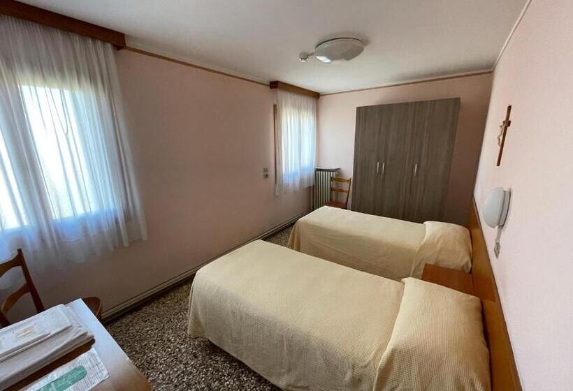 تختخواب و صبحانه Casa Caburlotto