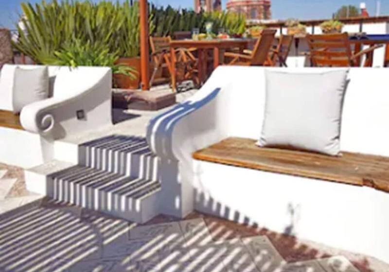 تختخواب و صبحانه Casa De Los Olivos