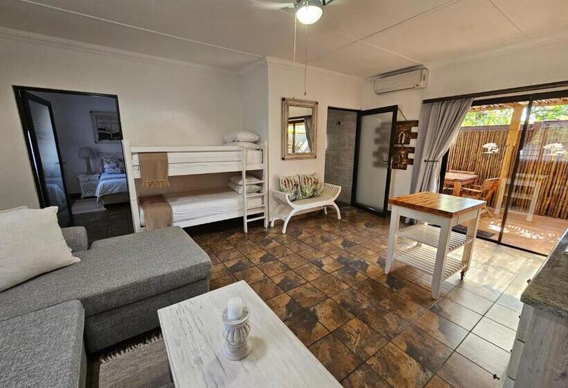 تختخواب و صبحانه Leopard Corner Lodge