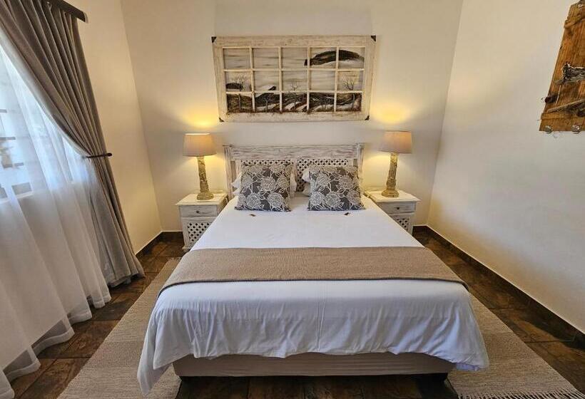 تختخواب و صبحانه Leopard Corner Lodge